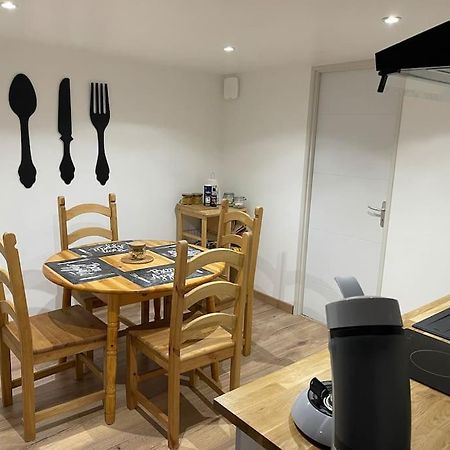 Appart 2 Pieces 35M2,Centre Ville, Parking Gratuit Bourges Esterno foto