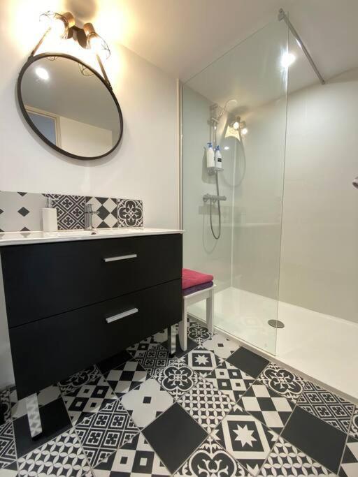 Appart 2 Pieces 35M2,Centre Ville, Parking Gratuit Bourges Esterno foto
