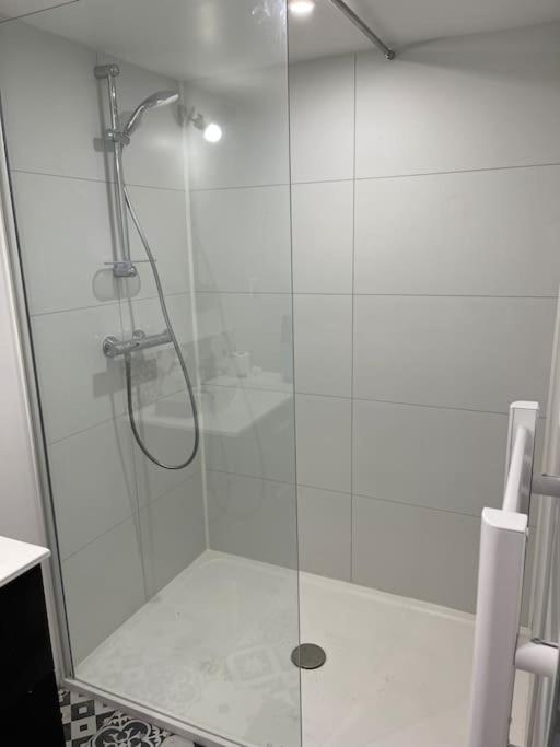 Appart 2 Pieces 35M2,Centre Ville, Parking Gratuit Bourges Esterno foto